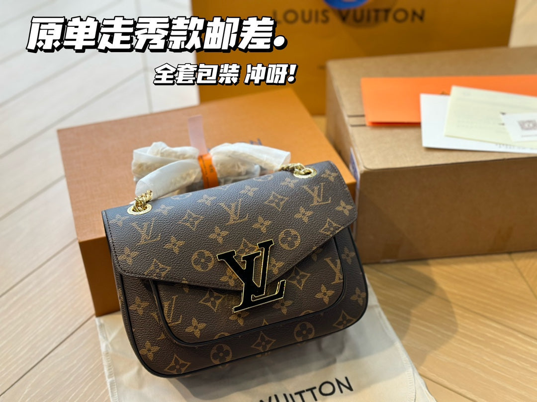 2023 VL handbag -241