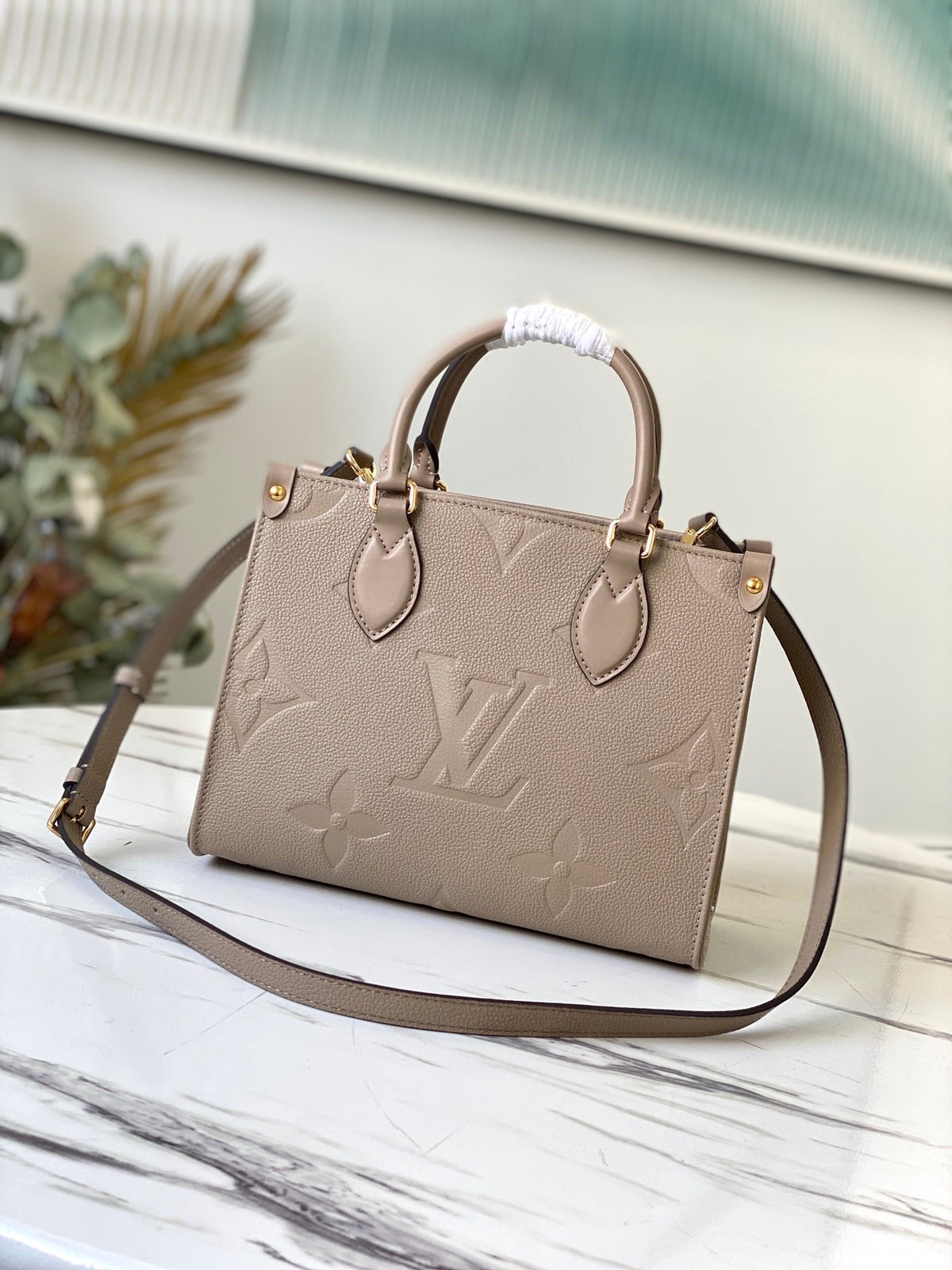 Bicolor cream handbagf